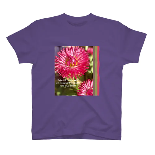 お花・Find healing and warmth in the gentle embrace of love Regular Fit T-Shirt