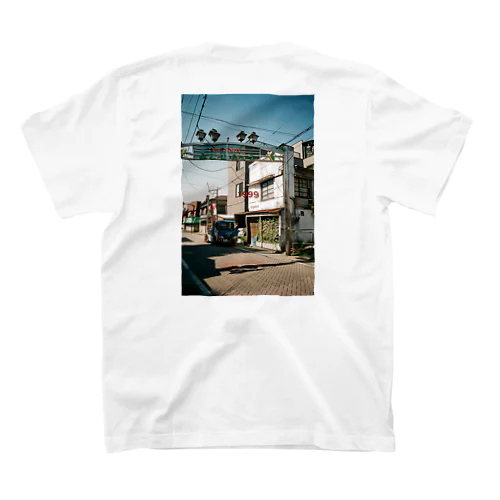 古着屋巡りで気分はすっかり秋のフィルム99’ スタンダードTシャツ