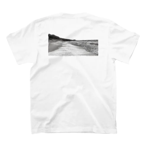 Shore on the back Black and White スタンダードTシャツ
