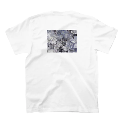 8月のDelphinium Regular Fit T-Shirt