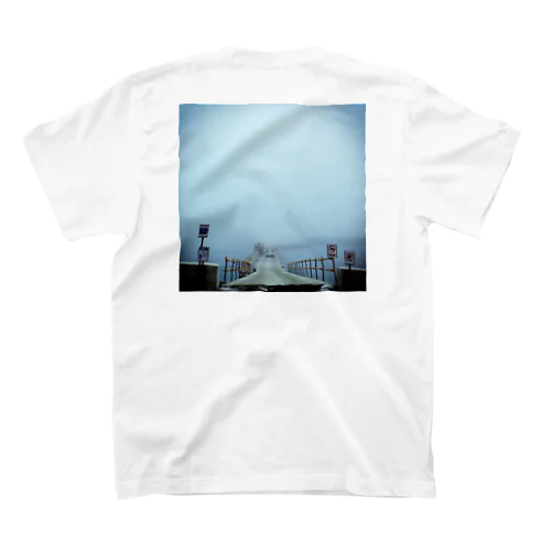 海と霧と Regular Fit T-Shirt
