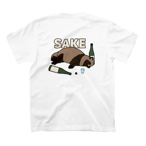 タヌキと日本酒（背中） Regular Fit T-Shirt