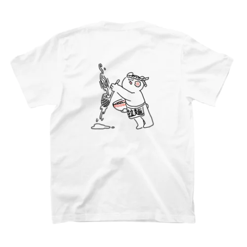 ラーメンとKUMA Regular Fit T-Shirt