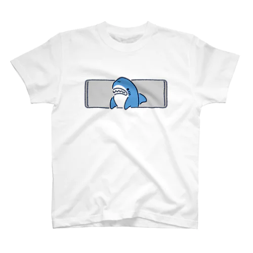 サメの窓 Regular Fit T-Shirt