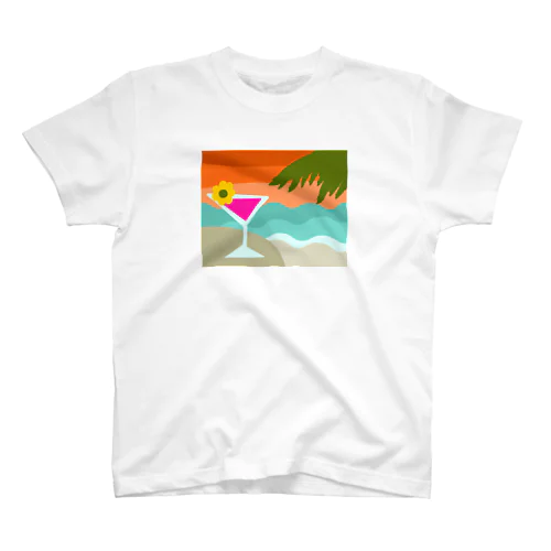 サンセットビーチでカクテルを Regular Fit T-Shirt