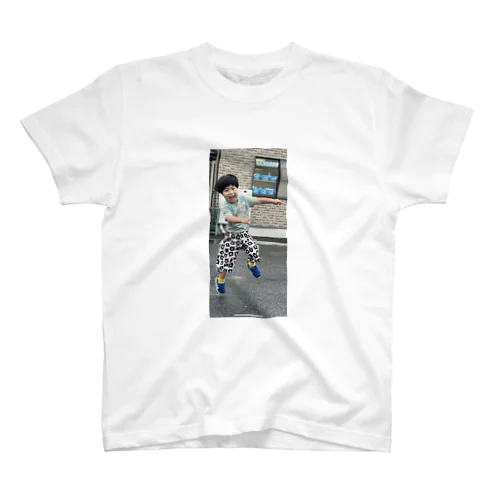 飛んでるえいさん Regular Fit T-Shirt