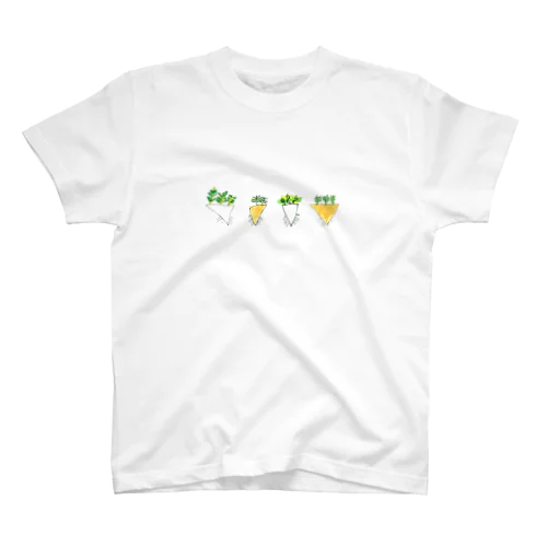 だいこんとにんじん Regular Fit T-Shirt