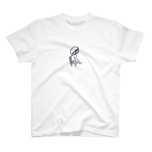 座ってるうめしくん Regular Fit T-Shirt