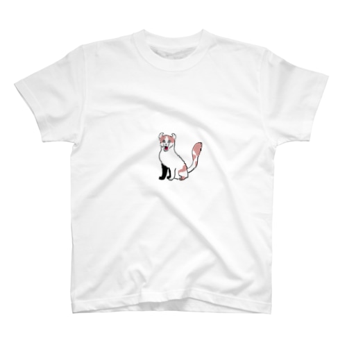 あくびをするアメリカンカール Regular Fit T-Shirt