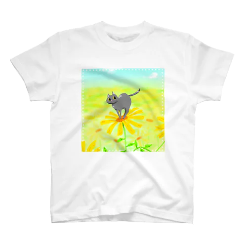 マーガレットと猫 Regular Fit T-Shirt