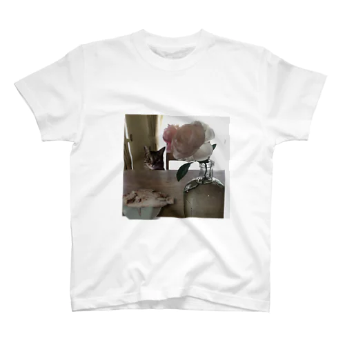 猫と鯛と薔薇 Regular Fit T-Shirt