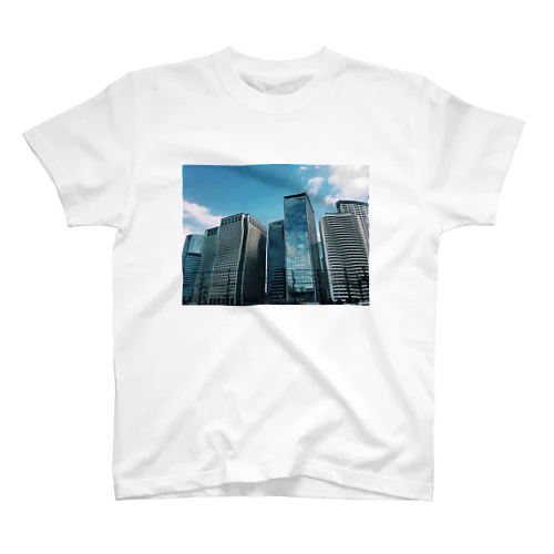 青街 Regular Fit T-Shirt