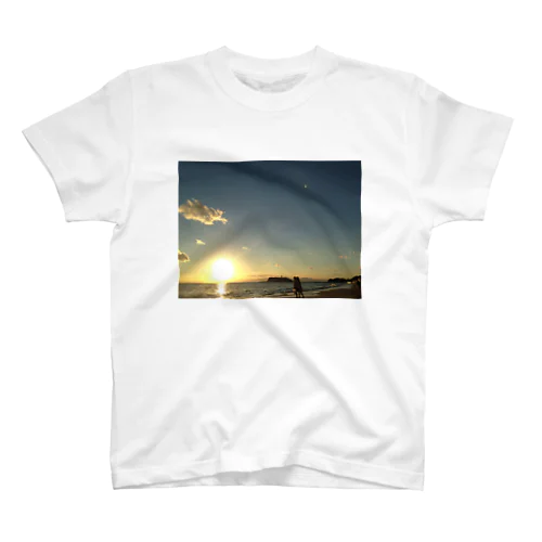 江ノ島沖に沈む夕日 スタンダードTシャツ