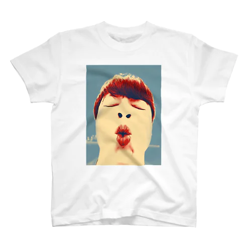 ちるどん・キス Regular Fit T-Shirt