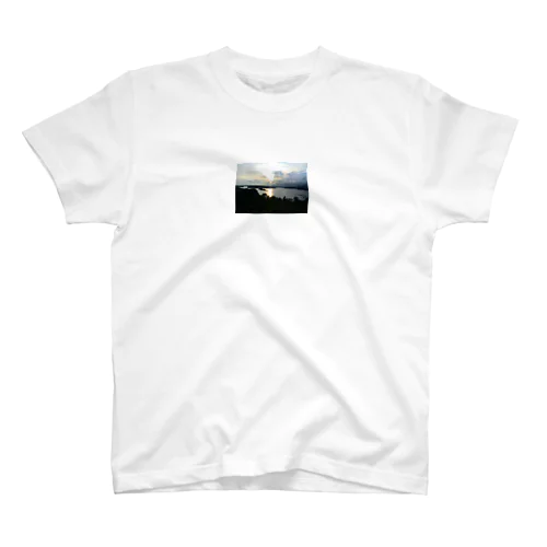 夕焼けの景観 Regular Fit T-Shirt