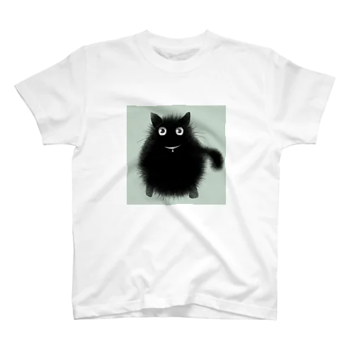 鈴の首輪付き黒猫 Regular Fit T-Shirt