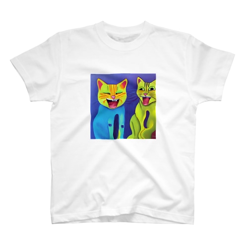 裏の路地でウヒャウヒャ笑う猫2匹 Regular Fit T-Shirt