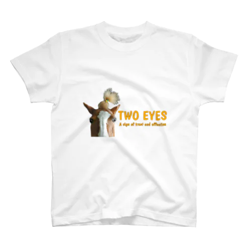 パインちゃんのTWO EYES Regular Fit T-Shirt