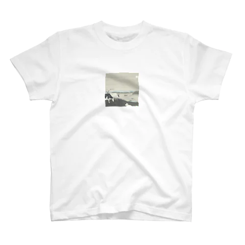 牛のいる静かな風景 Regular Fit T-Shirt