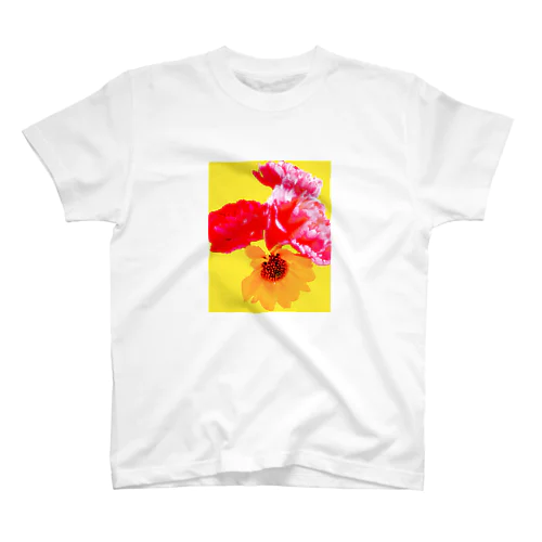 鮮やかな花 Regular Fit T-Shirt