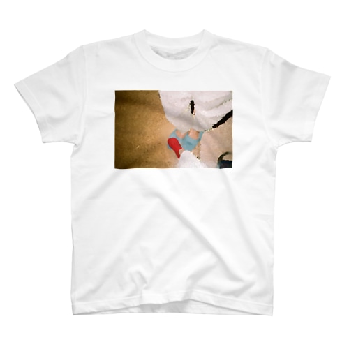 足踏んでるよ Regular Fit T-Shirt
