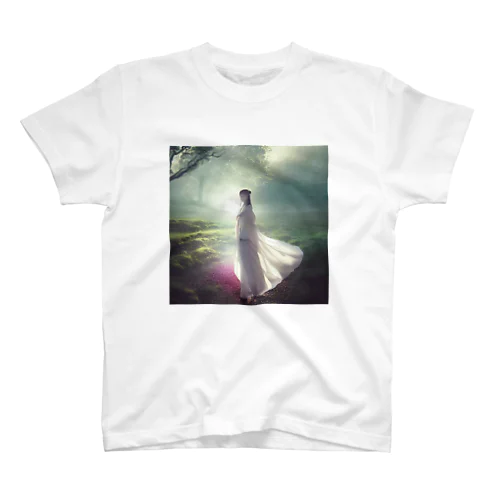 精霊の森の少女1 Regular Fit T-Shirt