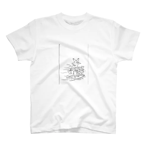 波乗りウサギとカエルくん Regular Fit T-Shirt