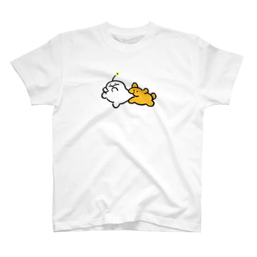 ぷりぷりうちゅうじん、いぬにかまれる スタンダードTシャツ