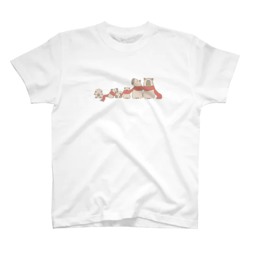 真冬のカピバラ家族 スタンダードTシャツ