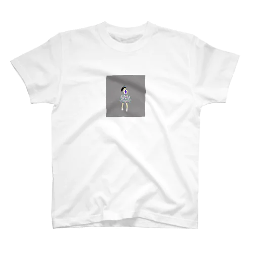 水色ブーケの女の子 Regular Fit T-Shirt