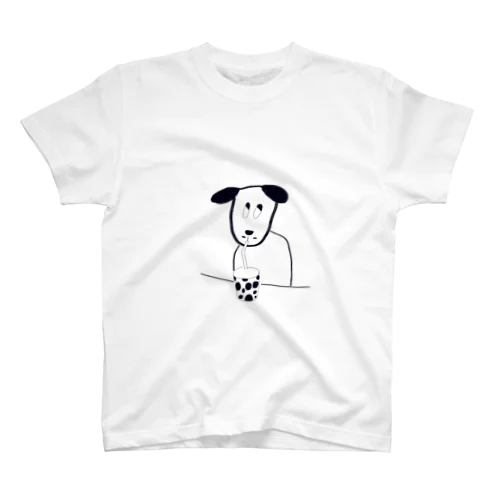 A puppy who loves milk tea. Regular Fit T-Shirt