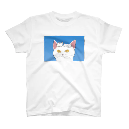 巨大な猫さんとちびにゃんず Regular Fit T-Shirt