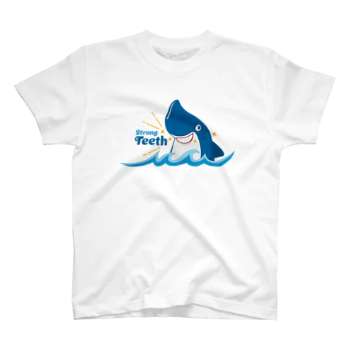 サメの強い歯 Regular Fit T-Shirt