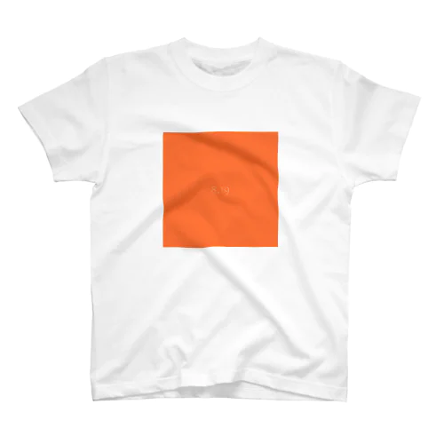 8月19日の誕生色「バイブラント・オレンジ」 Regular Fit T-Shirt
