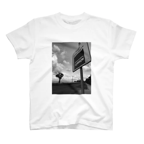 bus stop スタンダードTシャツ