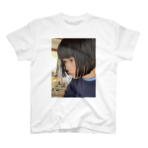 完璧な横顔 Regular Fit T-Shirt