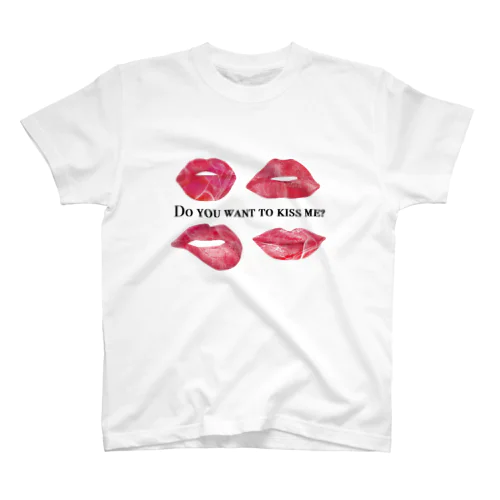 do u want to kiss me? Regular Fit T-Shirt