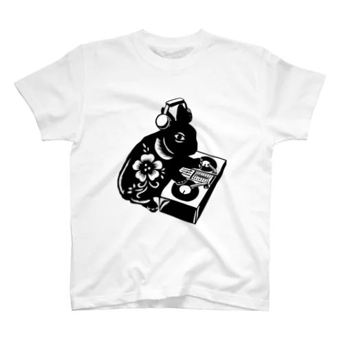 DJ小梅（DJシャオメイ、DJうさぎ）黒 Regular Fit T-Shirt