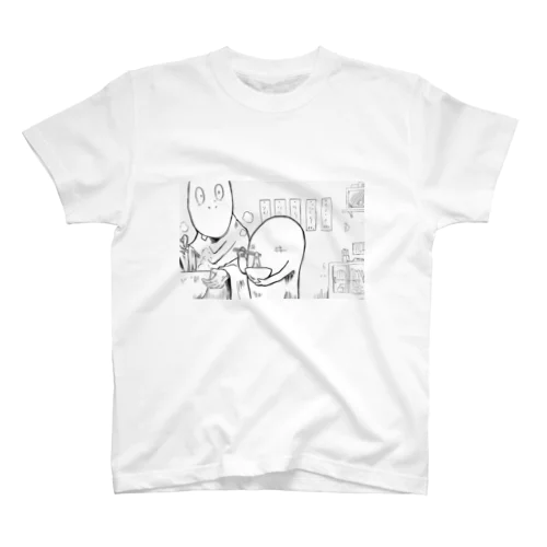 麺を食べる　ポッカチーネとはかせ Regular Fit T-Shirt