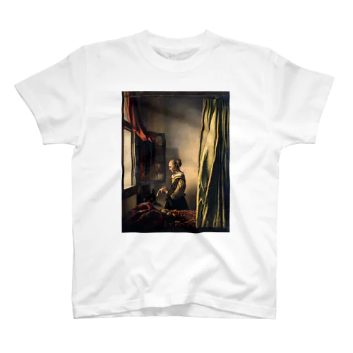 窓辺で手紙を読む女 /  Girl Reading a Letter by an Open Window Regular Fit T-Shirt