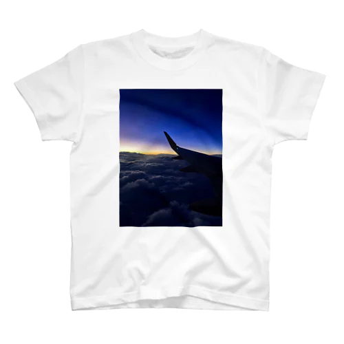 飛行機からのsunset Regular Fit T-Shirt