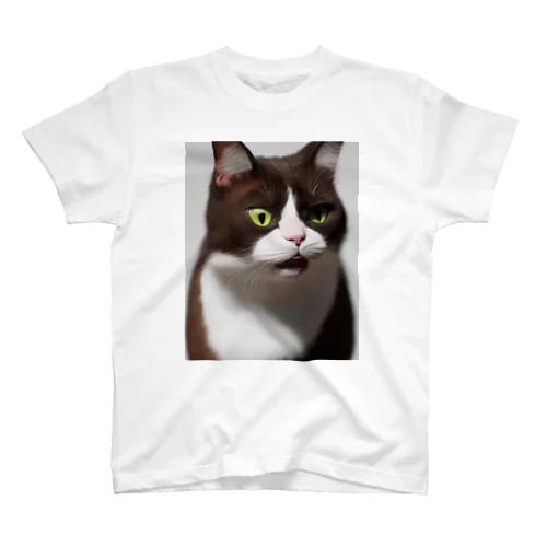 アートワーク猫　びっくり顔 Regular Fit T-Shirt