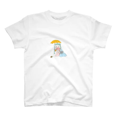 梅雨のおさしみちゃん Regular Fit T-Shirt