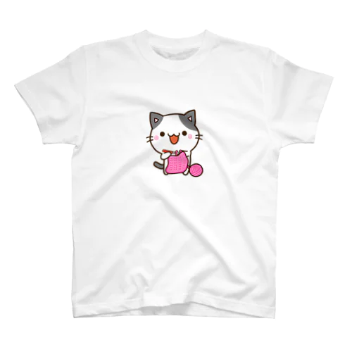 ぶちネコと毛糸 スタンダードTシャツ