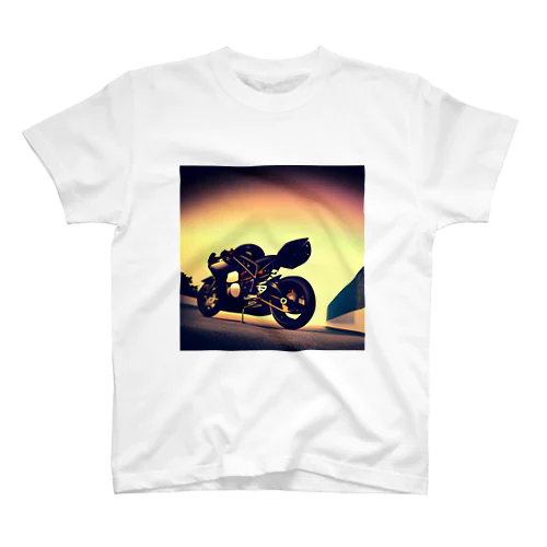 独創的なバイクプリント スタンダードTシャツ