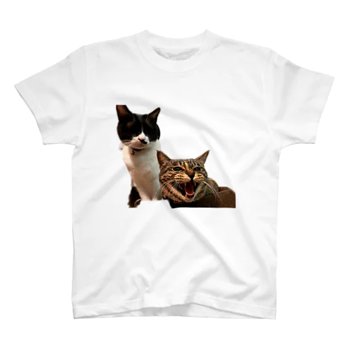 怒る猫と静かな猫 Regular Fit T-Shirt