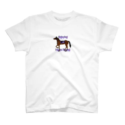 enjoying horse racing スタンダードTシャツ