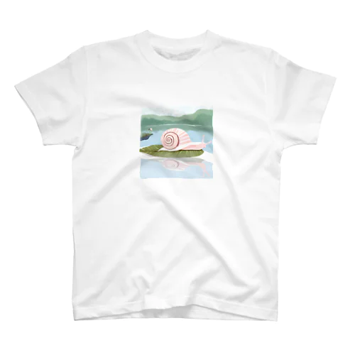 湖でゆったり。 Regular Fit T-Shirt