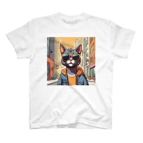 サングラス猫in都会 Regular Fit T-Shirt