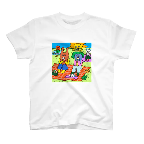 ピクニックしたよ Regular Fit T-Shirt